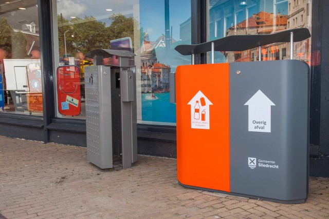 nieuwe afvalbakken sliedrecht