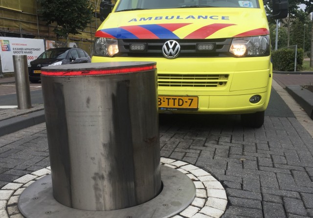 ambulance voor poller