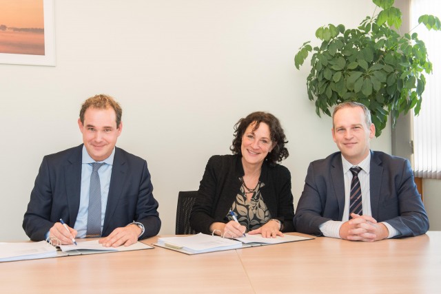 ondertekenen-overeenkomst-staatsliedenbuurt-sliedrecht