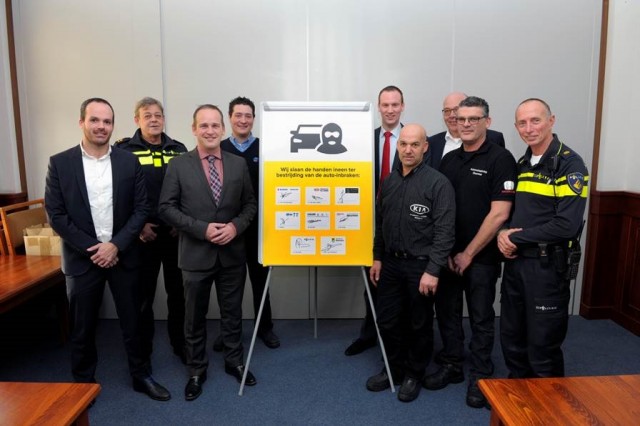 ondertekening-automerkdealers