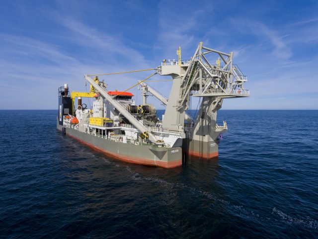 mega snijkopzuiger Helios boskalis