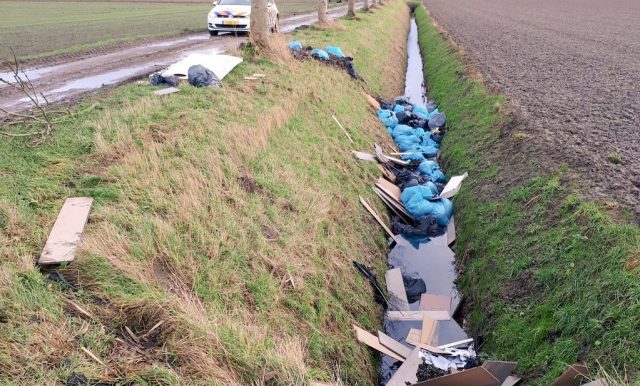 hennepafval gedumpt biesbosch dordrecht