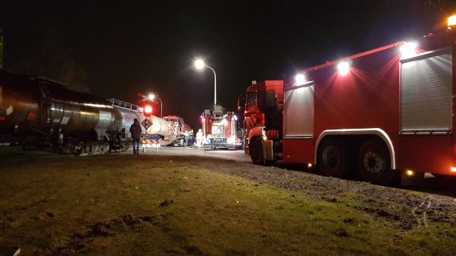 Aanrijding tussen goederentrein en personenauto op Baanhoekweg Dordrecht