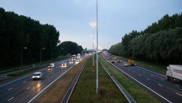 a16 moerdijk richting dordrecht