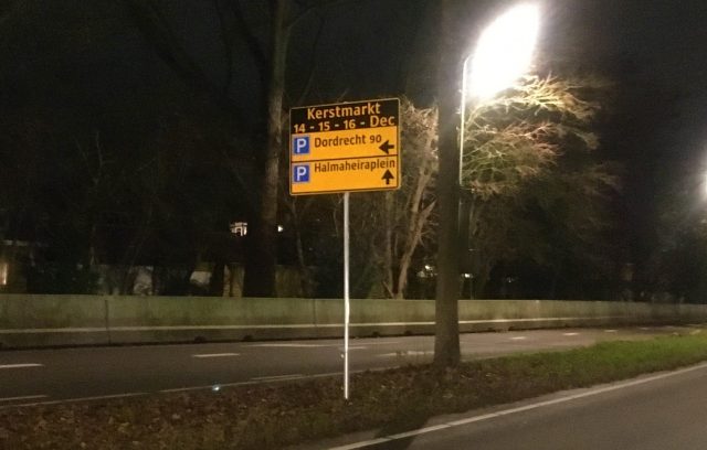 bord kerstmarkt fc dordrecht 90