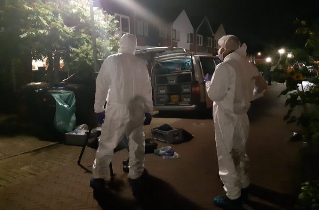 Drie doden en zwaargewonde bij schietpartij in Dordtse woning2