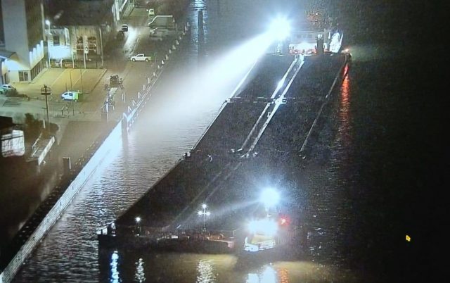 aanvaring duwboot zwijndrecht oude maas