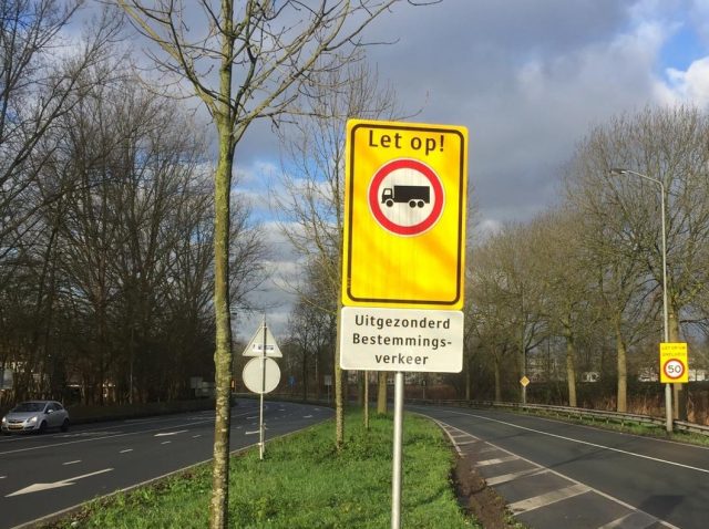 bord-verboden-vrachtwagens-dordrecht