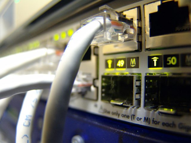 kabels-internet-server